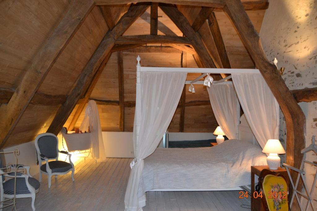 Manoir De Belle-Noe Bed & Breakfast Dol-de-Bretagne Oda fotoğraf