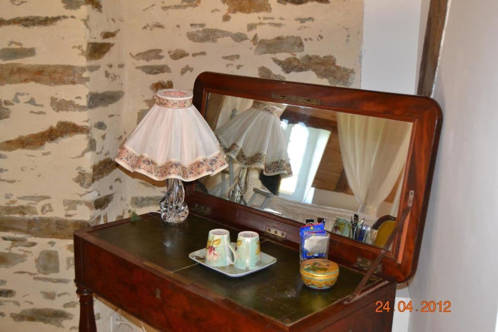 Manoir De Belle-Noe Bed & Breakfast Dol-de-Bretagne Oda fotoğraf